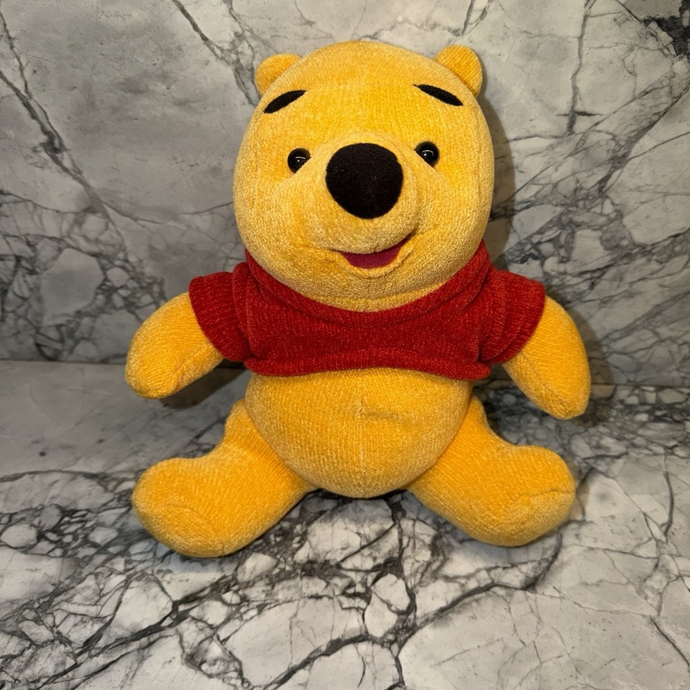 Fisher Price Winnie The Pooh Love to Hug Talking Plush Stuffed Animal VTG